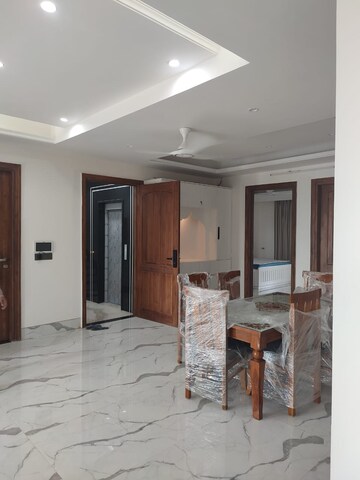 Living Room in 3 BHK Apartment at DLF Beverly Park II, Sector 25 – for Sale