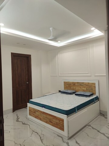 Bedroom in 3 BHK Apartment at DLF Beverly Park II, Sector 25 – for Sale