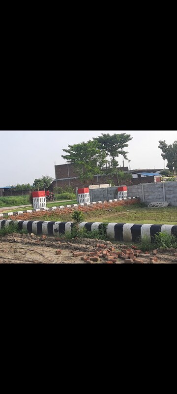  Plot – Exterior View View at Sultanpur Road - for Sale