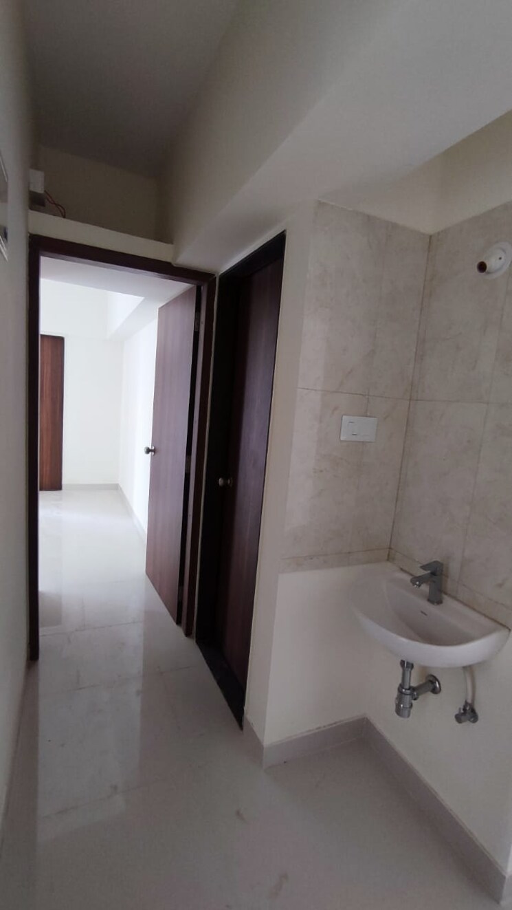 Bathroom, surajban-housing-society 1 Bedroom 650 Sq.Ft. Apartment In Aundh Pune 7677915