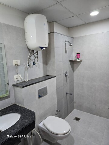 Master Bedroom in 3 BHK Builder Floor at Signature Global City 93, Sector 93 – for Sale
