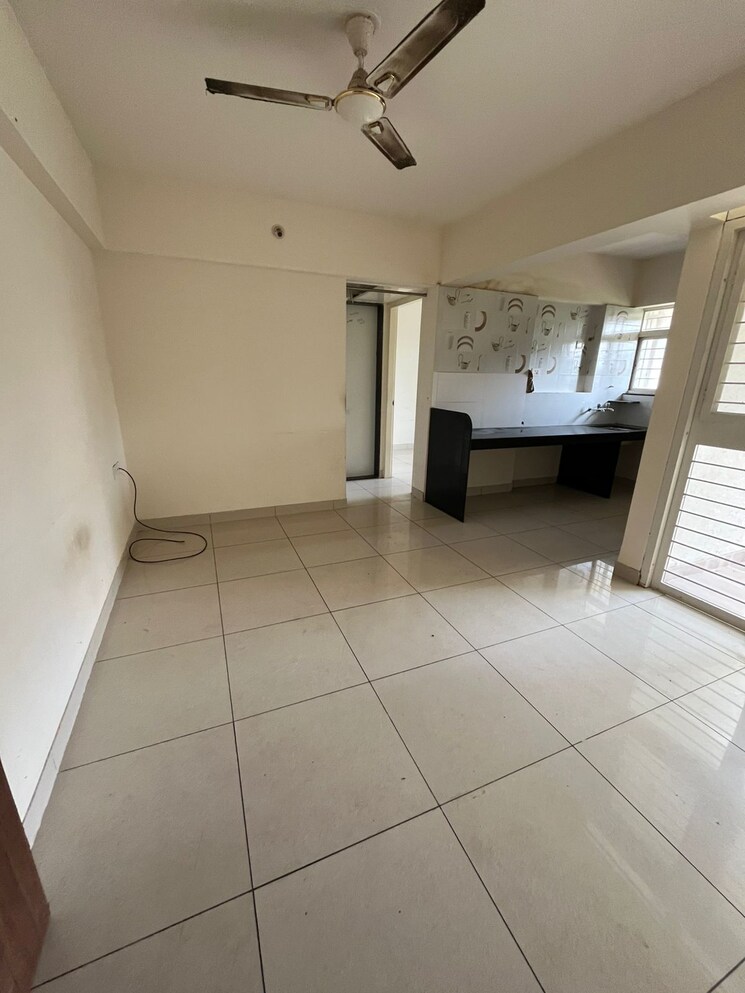 Bathroom, prkriti-surbhi-mangalam 1 Bedroom 600 Sq.Ft. Apartment In Dhanori Pune 7678002