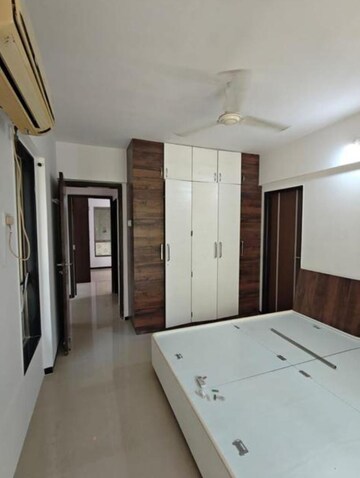 2 BHK Apartment For Rent in Blue Mountain Towers Shashtri Nagar Mumbai  7678393