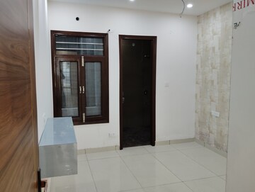 Room in 3 BHK Builder Floor at Sector 123 – for Sale