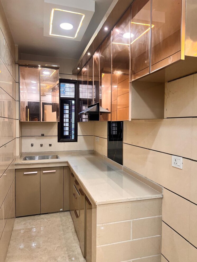 Kitchen, rama park 2 Bedroom 65 Sq.Yd. Builder Floor In Rama Park Delhi 7678757