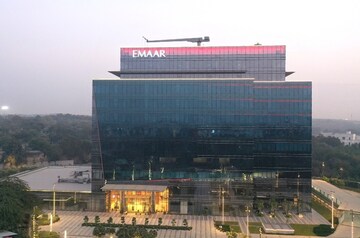  Office Space – Exterior View View at Emaar Capital Tower, Sector 26 - for Rent