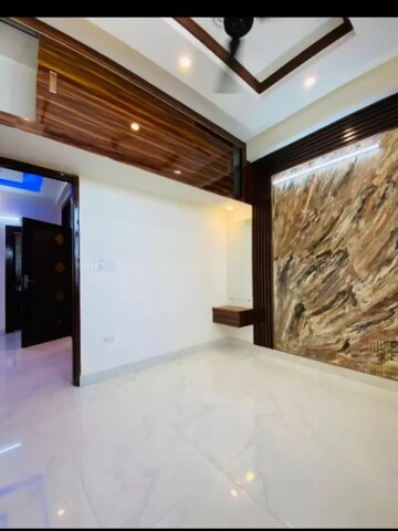 Room in 1 BHK Builder Floor at Dlf Ankur Vihar – for Sale