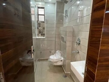 Bathroom in 1 BHK Builder Floor at Dlf Ankur Vihar – for Sale