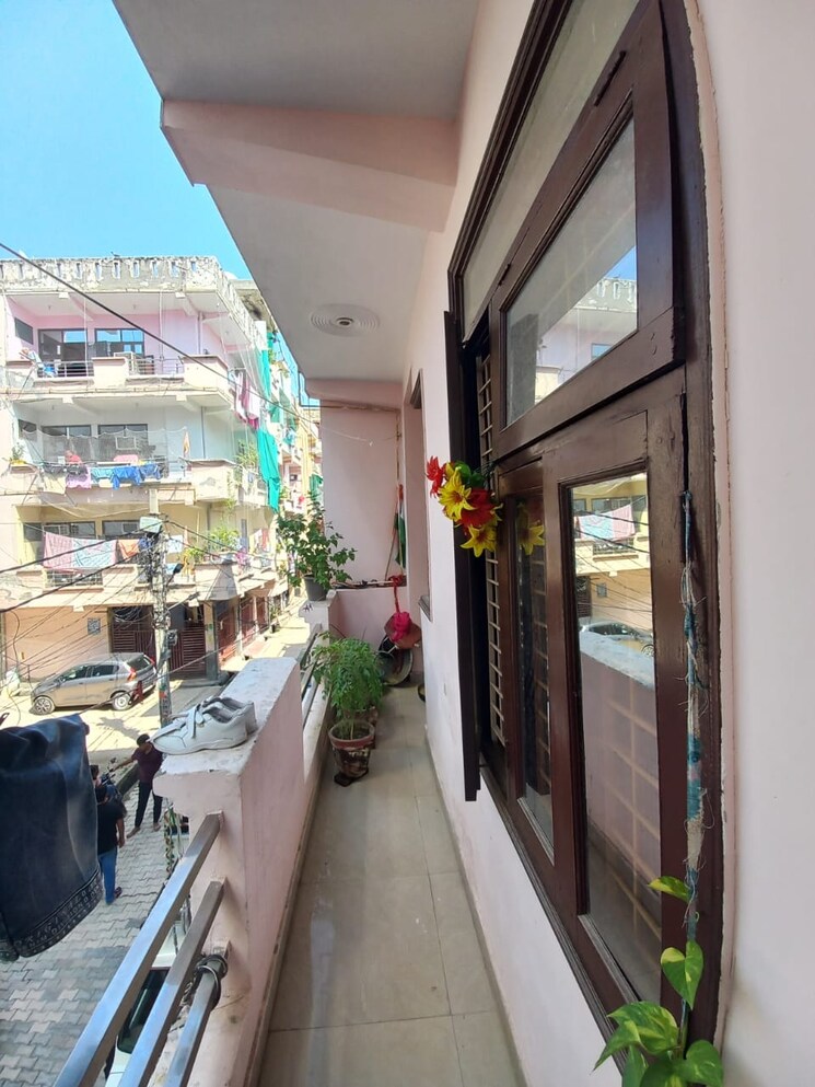 Exterior View, kailash-puram 3 Bedroom 106 Sq.Yd. Builder Floor In Sadarpur Ghaziabad 7679125