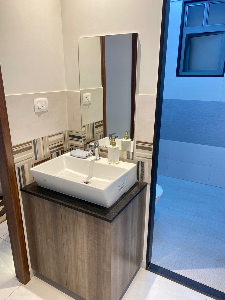 Bathroom, mantra-sky-homes 4 Bedroom 1870 Sq.Ft. Apartment In Magarpatta City Pune 7679142