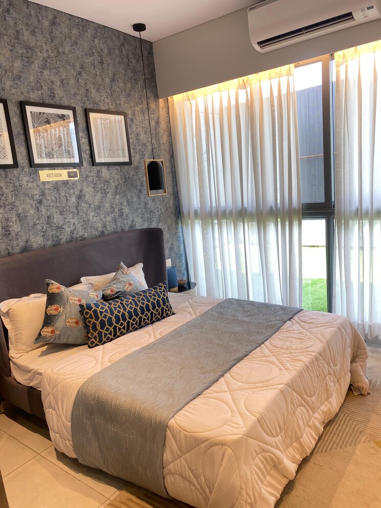 Bedroom, mantra-sky-homes 4 Bedroom 1870 Sq.Ft. Apartment In Magarpatta City Pune 7679142