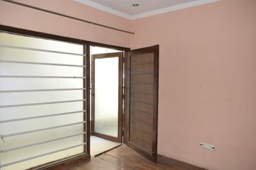 रेसिडेंशियल बिल्डर फ्लोर वर्ग फुट फॉर रेंट इन मंसा राम पार्क दिल्ली  7679238