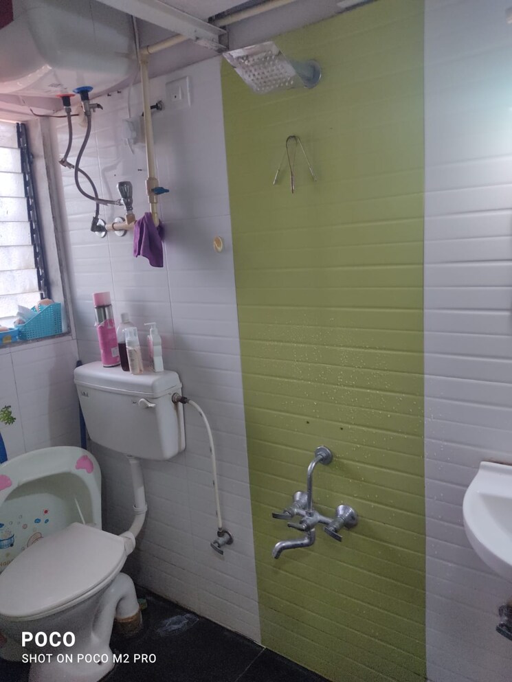 Bathroom, neelsidhi-neelkanth-valley 3 Bedroom 935 Sq.Ft. Apartment In Dhokali Thane 7679303