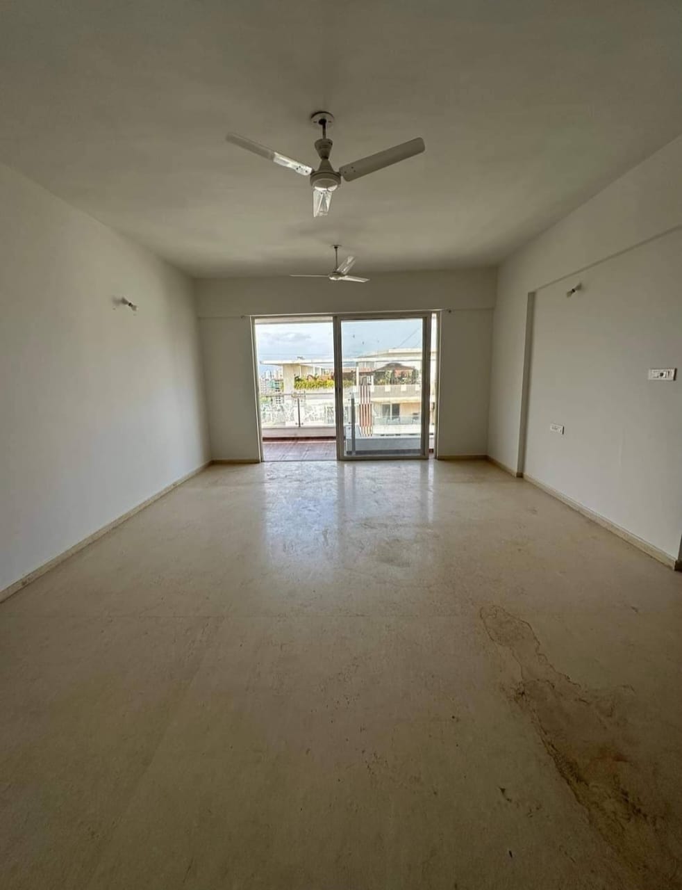 3.5 BHK Penthouse For Sale in Marvel Sangria