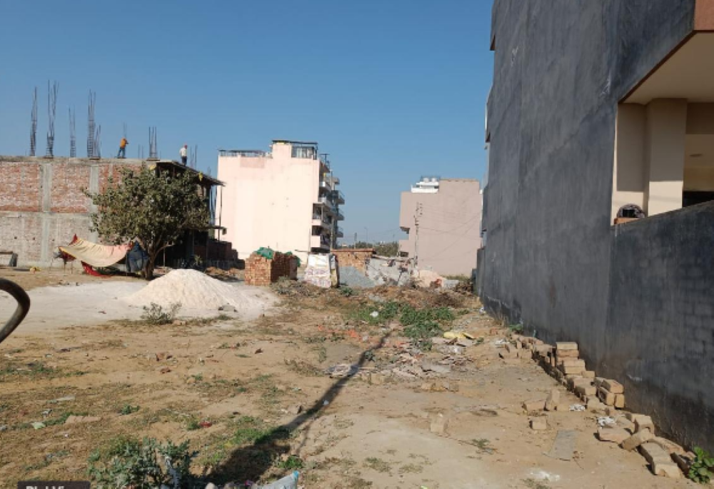 Resale 135 Sq.Mt. Plot in Sector 57 Gurgaon 7679357