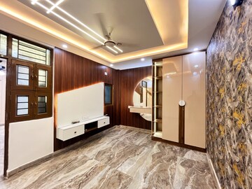Bedroom in 1 BHK Builder Floor at Uttam Nagar – for Sale
