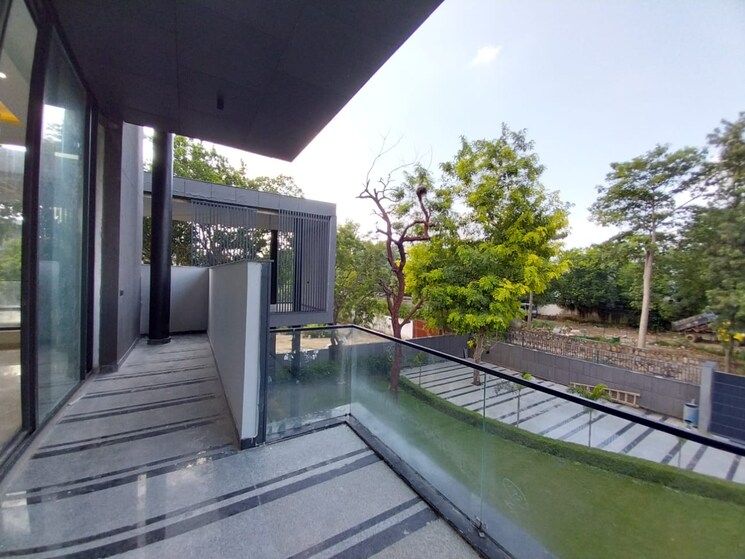 Balcony, chattarpur 5 Bedroom 1600 Sq.Ft. Villa In Chattarpur Delhi 7679653