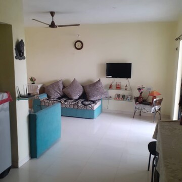 Living Room in 2 BHK Apartment at Madhuban Society, Vishrantwadi – for Sale