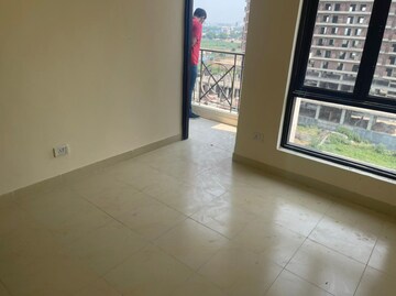 Room in 2 BHK Apartment at Apex Our Homes, Sector 37c – for Sale