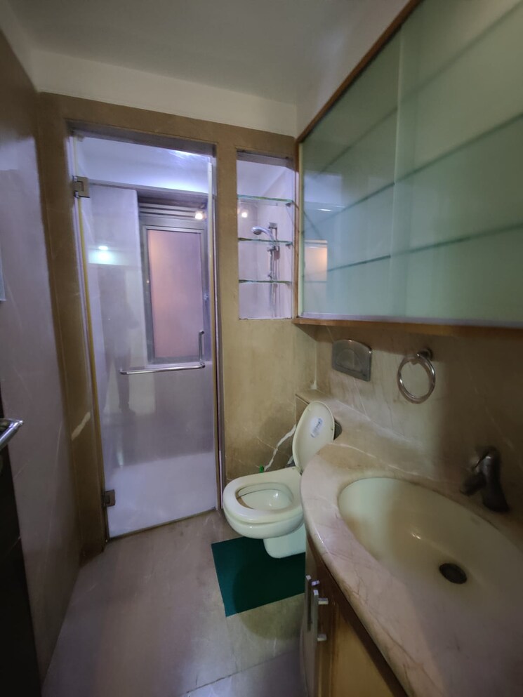 Bathroom, raheja-brooke-ville 2 Bedroom 800 Sq.Ft. Apartment In Mahim West Mumbai 7679969