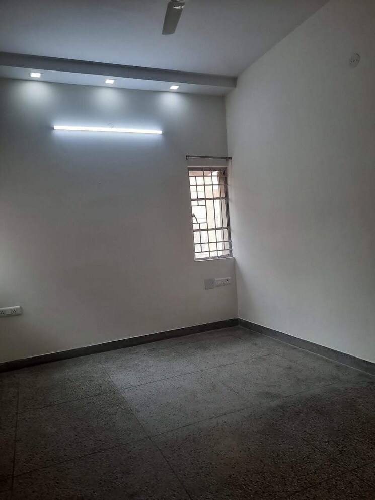 Room, sheikh sarai 2 Bedroom 1200 Sq.Ft. Apartment In Sheikh Sarai Delhi 7679975