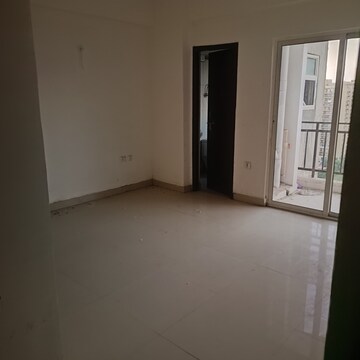 Room in 3 BHK Apartment at Futec Gateway, Sector 75 – for Sale
