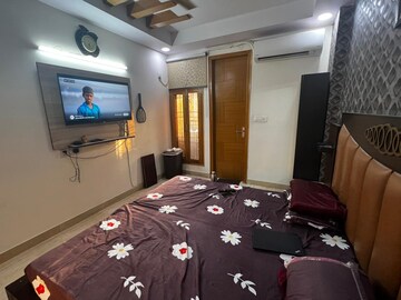 Room in 2 BHK Apartment at Raj Nagar Extension – for Sale