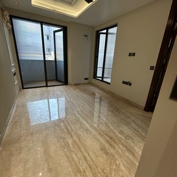 Room in 3 BHK Builder Floor at Lajpat Nagar ii – for Sale