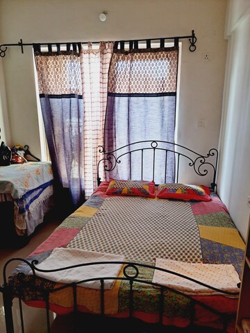 रेसिडेंशियल फ्लैट वर्ग फुट फॉर रेंट इन घोड़बंदर रोड थाने  7680484