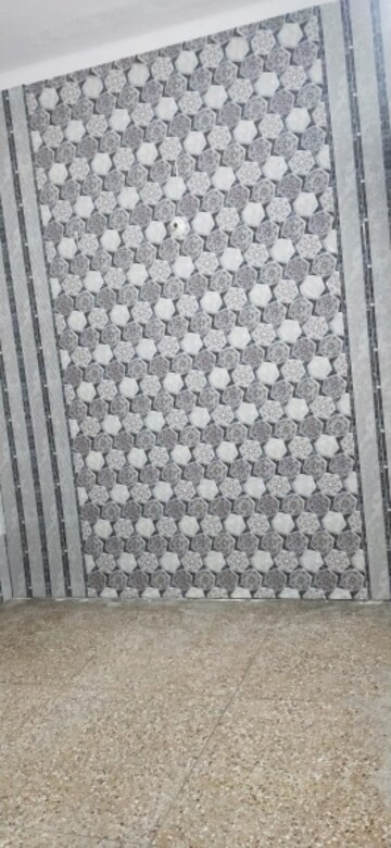 Furnished Amenities in 2 BHK Villa at Niralanagar – for Rent