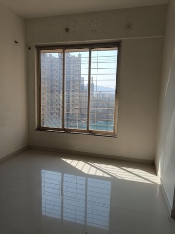 Room in 2 BHK Apartment at Puranik City, Kasarvadavali – for Sale