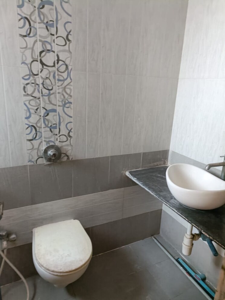 Bathroom, sudarshan-sky-heights 2 Bedroom 750 Sq.Ft. Apartment In Bhayandarpada Thane 7680860