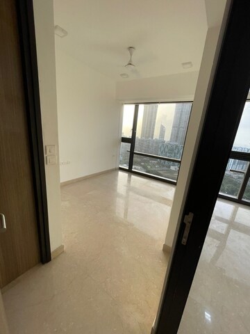 Room in 3 BHK Apartment at Lodha Kiara, Worli – for Sale