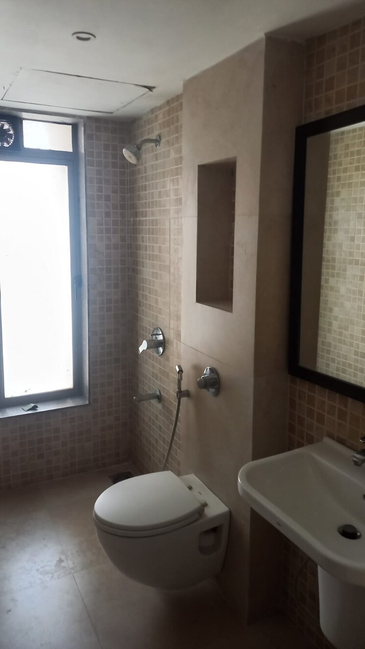 Bathroom, shree-sarva 2 Bedroom 518 Sq.Ft. Apartment In Kasarvadavali Thane 7681143