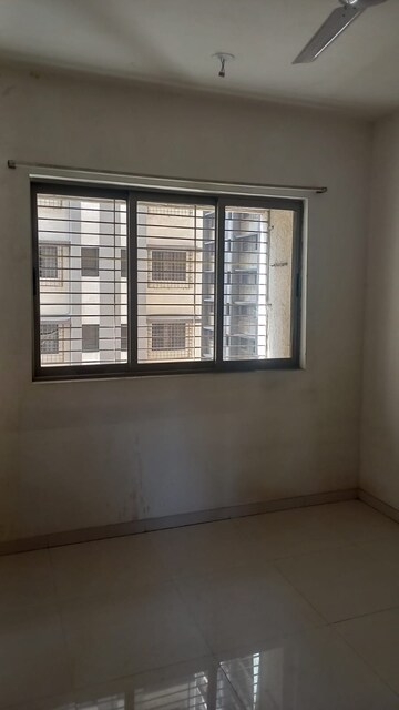 Room in 2 BHK Apartment at Shree Sarva, Kasarvadavali – for Sale