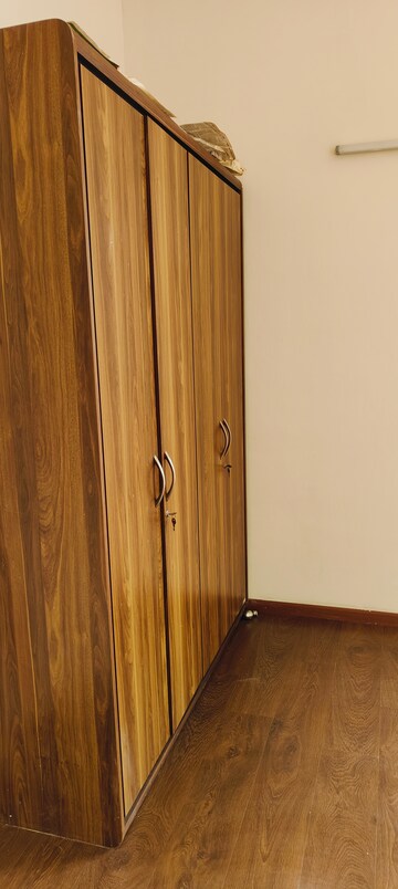 Furnished Amenities in 3 BHK Apartment at Ireo Victory Valley, Sector 67 – for Sale