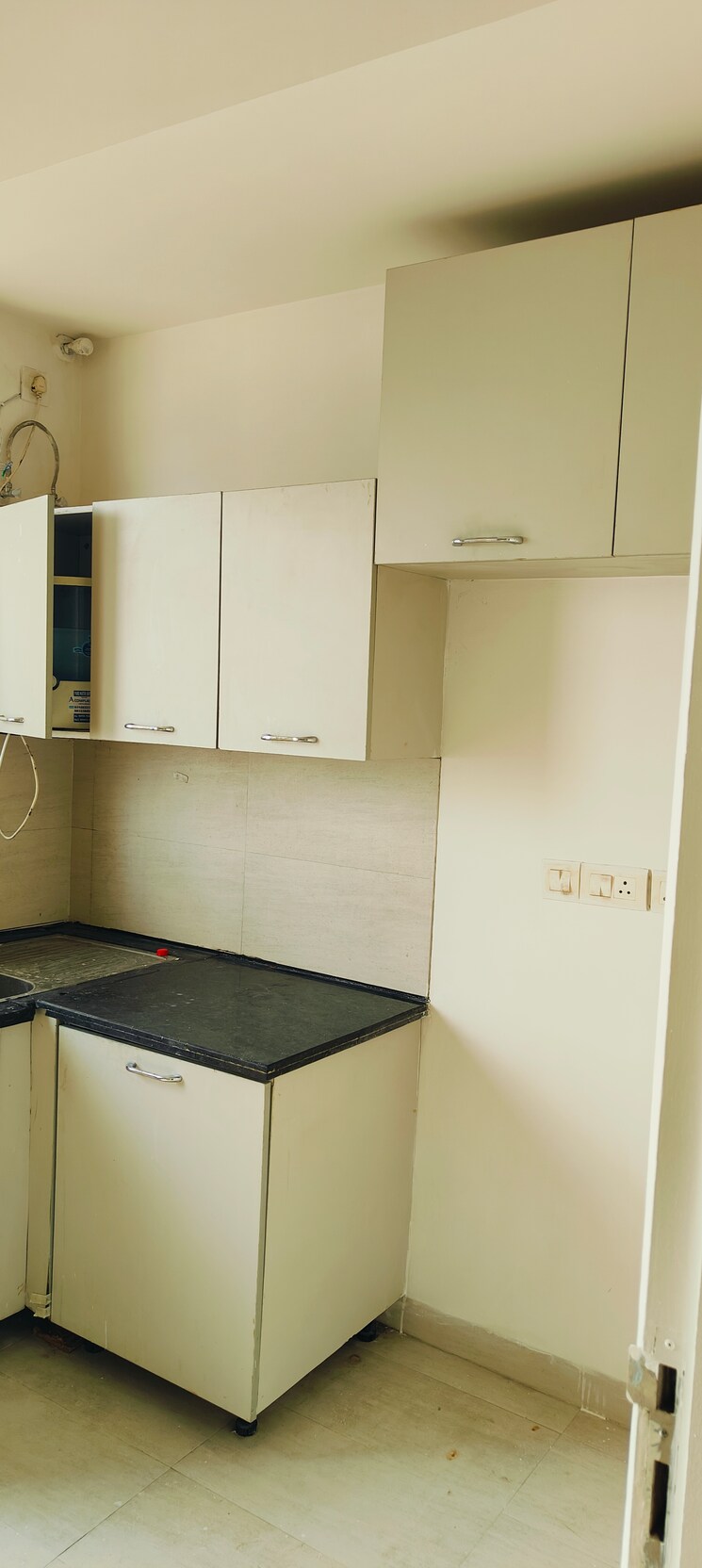 Kitchen, ireo-victory-valley 4 Bedroom 3192 Sq.Ft. Apartment In Sector 67 Gurgaon 7681181