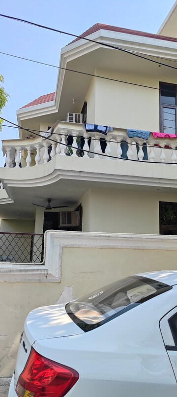 6+ BHK Independent House For Sale in Sector 36