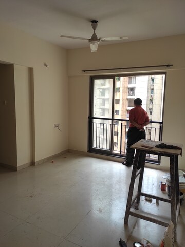 Furnished Amenities in 1 BHK Apartment at Prakruti Pearl, Ghodbunder Road – for Sale