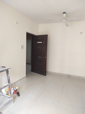 Furnished Amenities in 1 BHK Apartment at Prakruti Pearl, Ghodbunder Road – for Sale