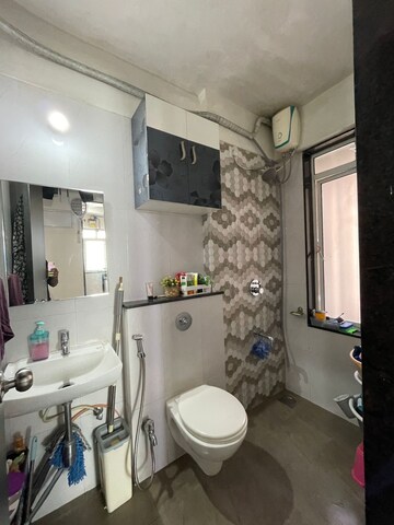 Bathroom in 1 BHK Apartment at Sheth Midori, Dahisar East – for Sale