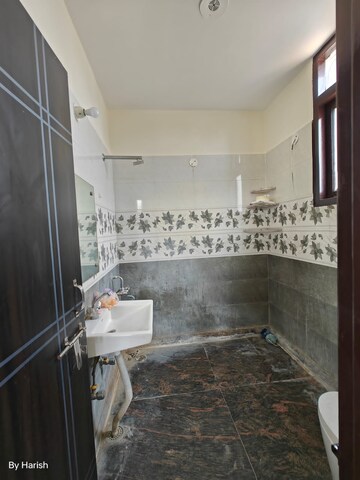 Bathroom in 4 BHK Apartment at Tata Primanti-Tower Residences, Sector 72 – for Sale