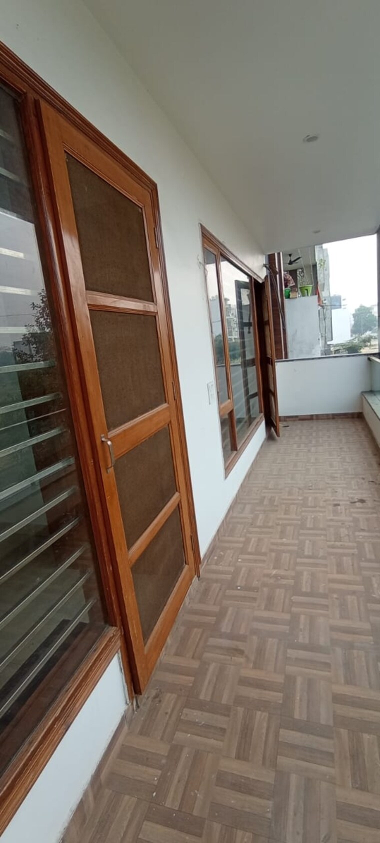 Balcony, bptp-park-central 3 Bedroom 2250 Sq.Ft. Builder Floor In Sector 85 Faridabad 7681587