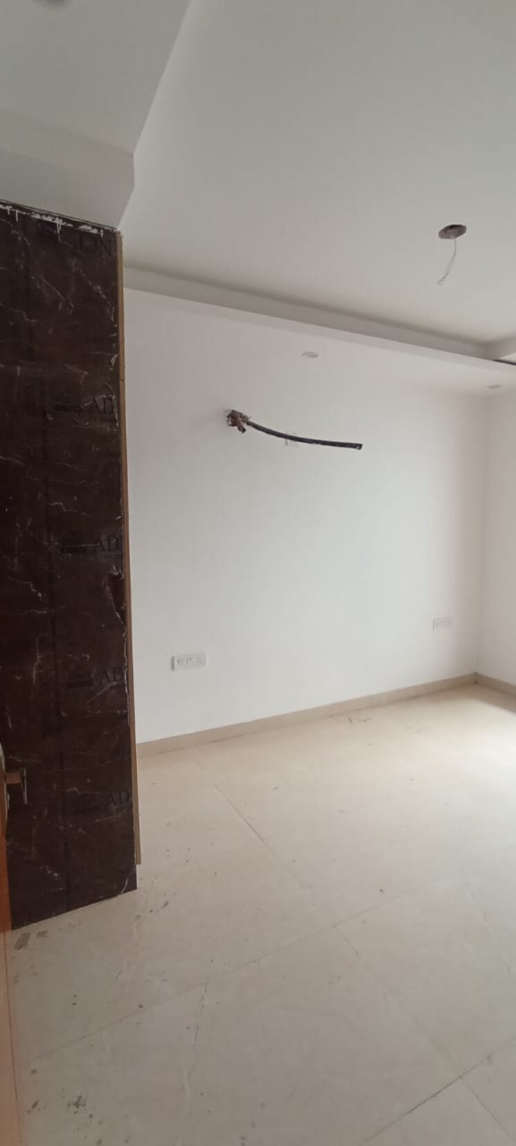 Room, bptp-park-central 3 Bedroom 2250 Sq.Ft. Builder Floor In Sector 85 Faridabad 7681587