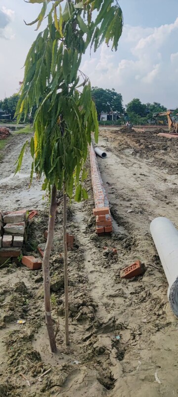  Plot – Exterior View View at Sultanpur Road - for Sale