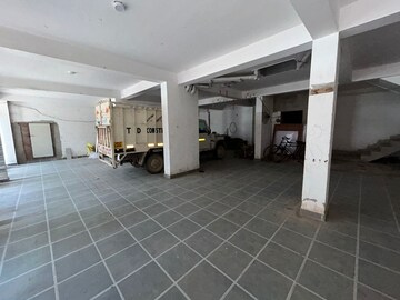 Parking in 3 BHK Builder Floor at Uphaar Homes, Rajendra Park – for Sale