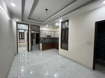 Room in 3 BHK Builder Floor at Sector 7 – for Sale