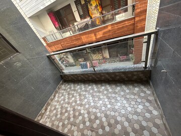 Bedroom in 3 BHK Builder Floor at Sector 7 – for Sale