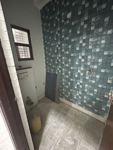 Bathroom in 3 BHK Builder Floor at Sector 7 – for Sale