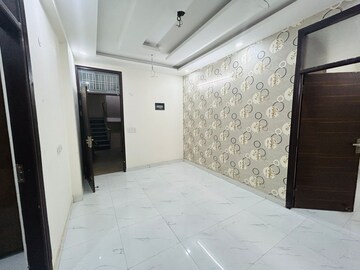 Kitchen in 3 BHK Builder Floor at Sector 7 – for Sale